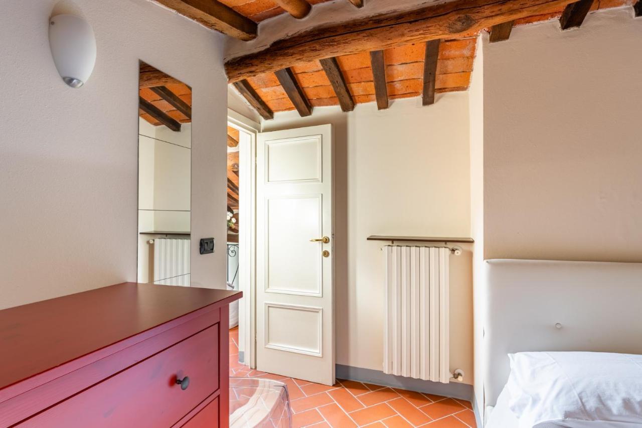Appartement La Terrazza Di Sofia à Lucques Extérieur photo